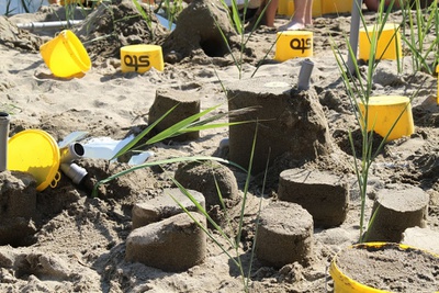 AUS SAND GEBAUT