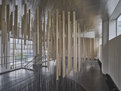 Krater Fajan, Viel TamTam um Nichts – © Günter Richard Wett Krater Fajan, Viel TamTam um Nichts