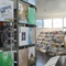 Blick in die Ausstellung im aut – Raum 1: „Kiosk“, 2011 und „Regal“, 2011, Bildnachweis: © Werner Feiersinger