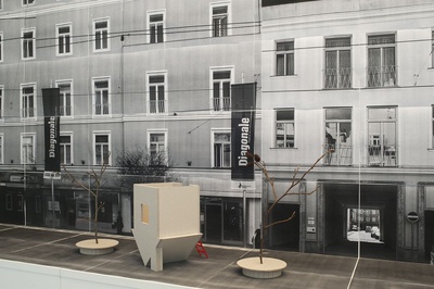 Hausnummer 180