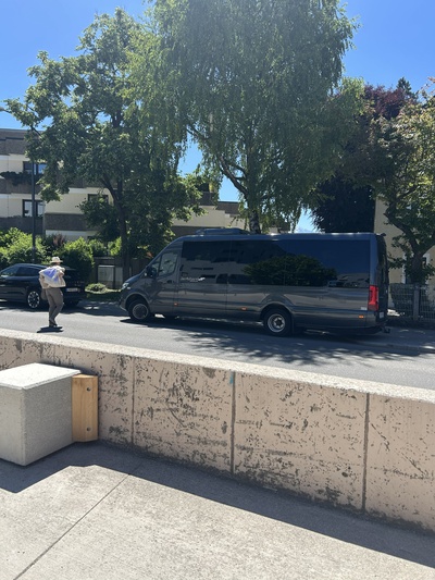 Albus Bustransfer mit Abfahrt vom Architekturhaus Salzburg