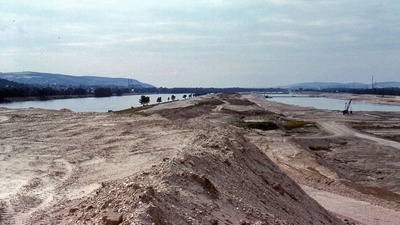 Bau der Donauinsel