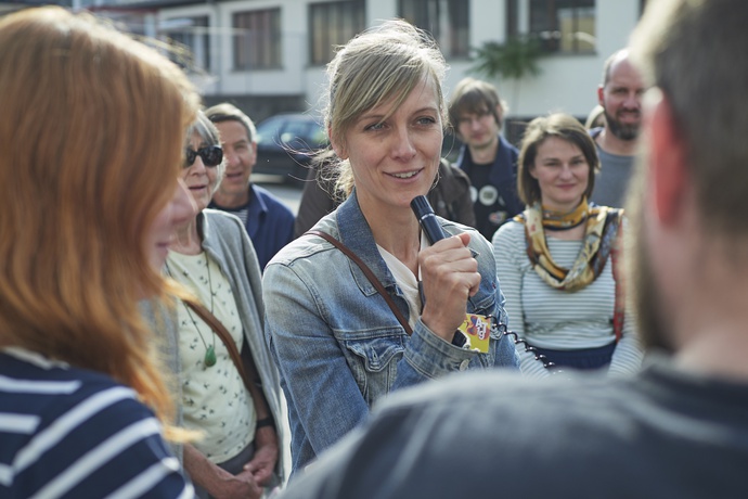 Eva Lingg-Grabherr beim Spaziergang