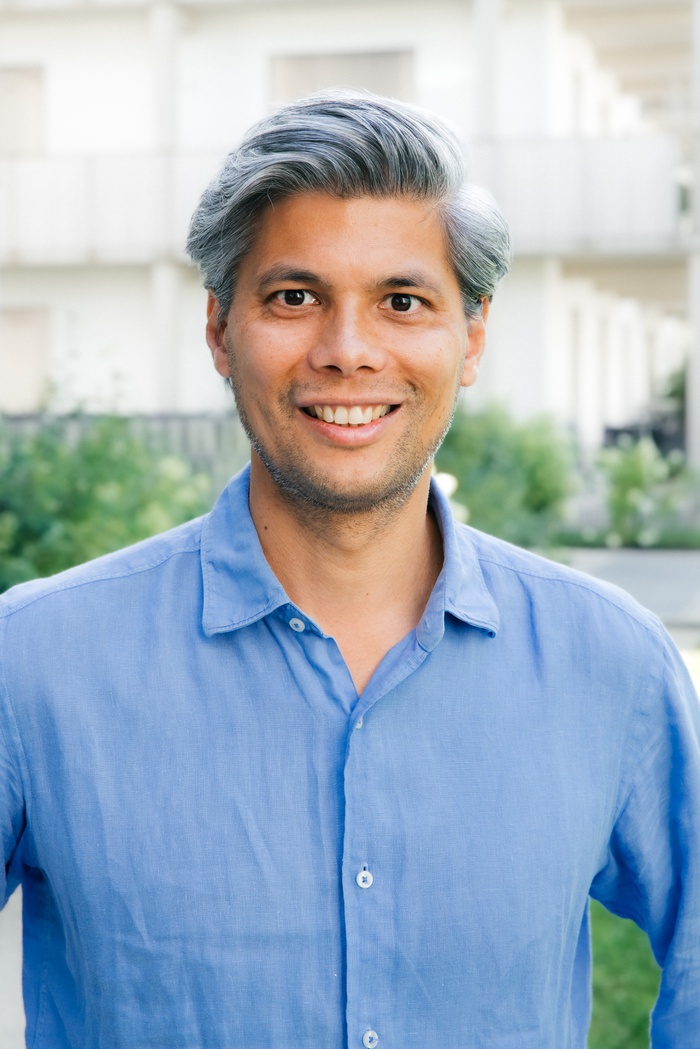 Dennis Lin, Immobilienbeauftragter