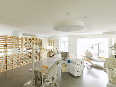 Praxis für Kieferorthopädie – Bauherrschaft: DDr. Elisabeth Santigli; Architektur: Arch. Büro Feyferlik / Fritzer, Susanne Fritzer