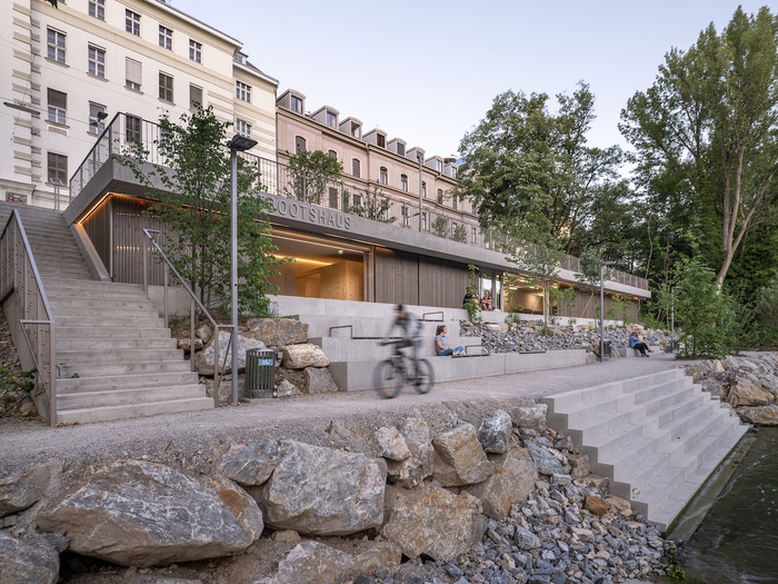 Stadtbootshaus, Graz 
Bauherr·in: Stadt Graz, Stadtbaudirektion, Sportamt 
Architektur: Kuess Architektur 
Foto: pierer.net